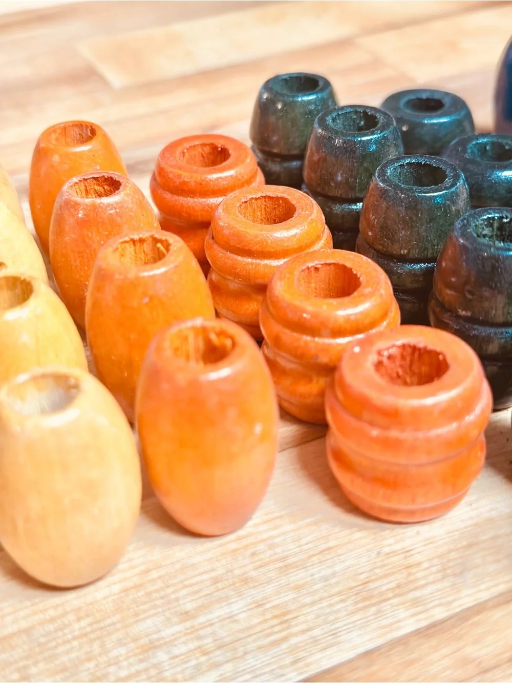 VINTAGE WOODEN MACRAME / CRAFT BEADS - VARIOUS STYLES & COLORS. LOT OF 43